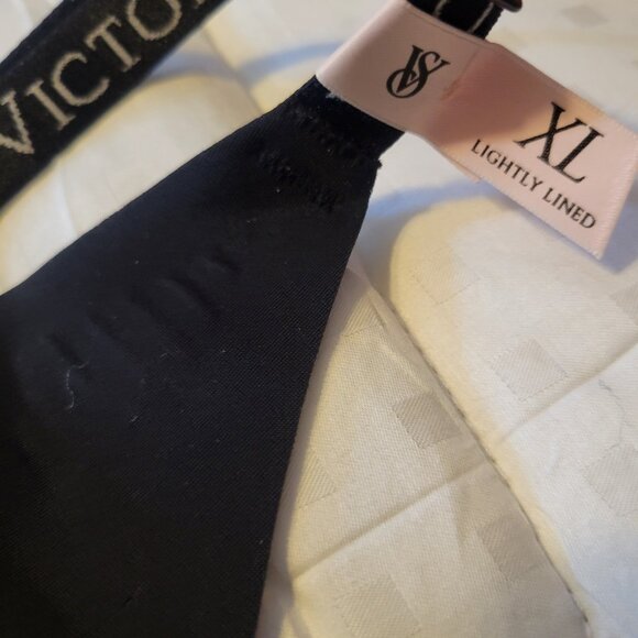 Victoria's Secret XL black bra - Picture 4 of 4
